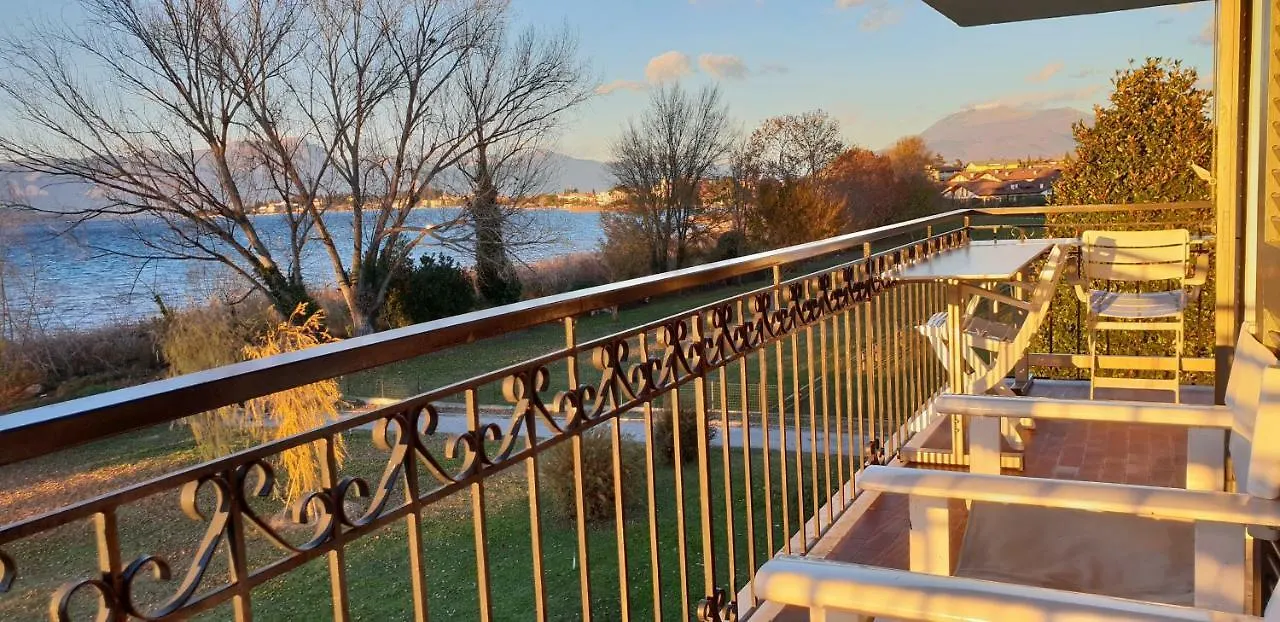 Anai Apartment Sirmione Italia